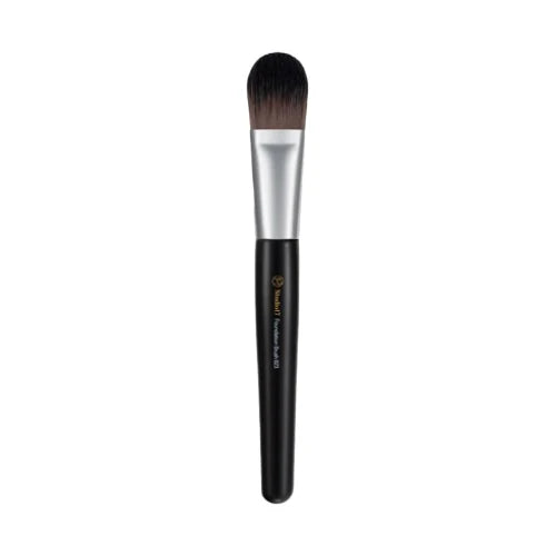 STUDIO 17, Foundation Brush 823