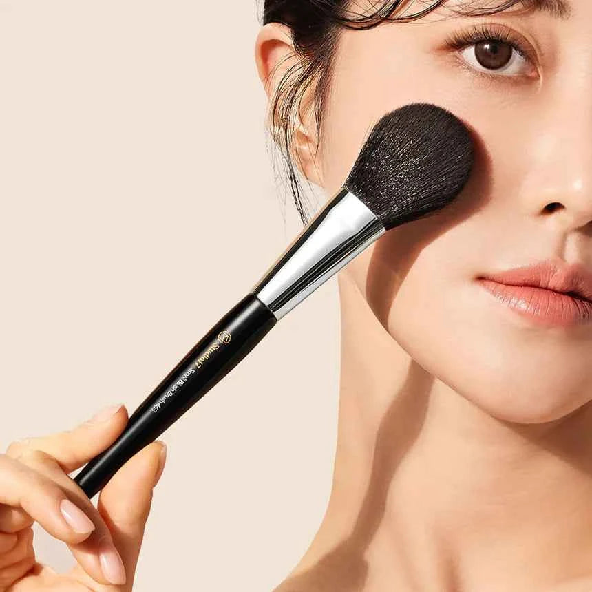 STUDIO 17, Chin Shading Brush 492