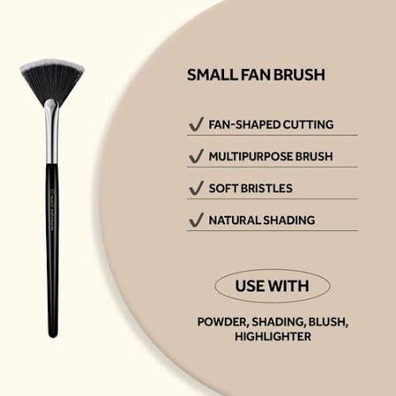 STUDIO 17, Small Fan Brush 463